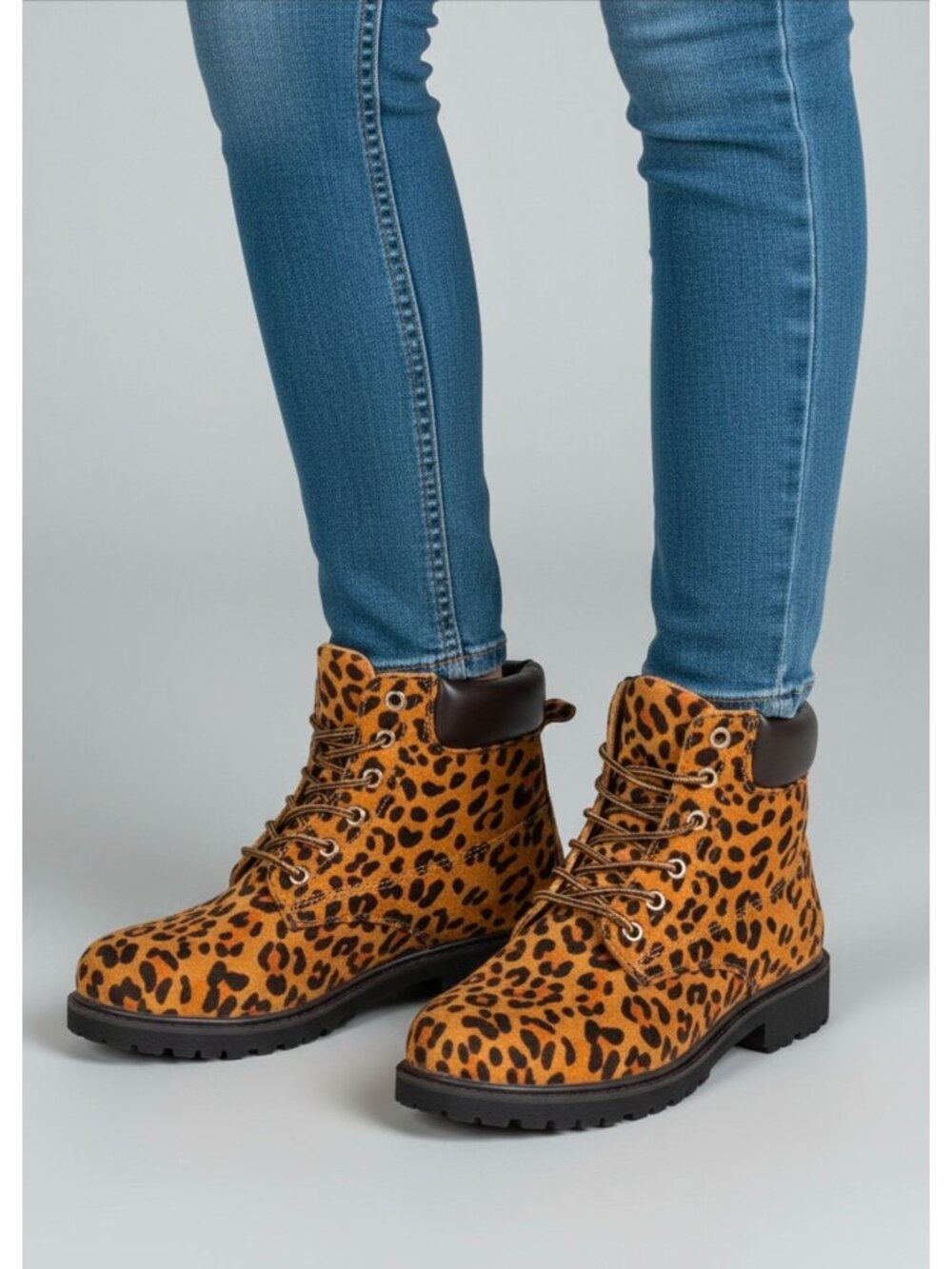 Women’s Leopard Print Lace-Up Combat Boots Ankle Boots Lug Sole